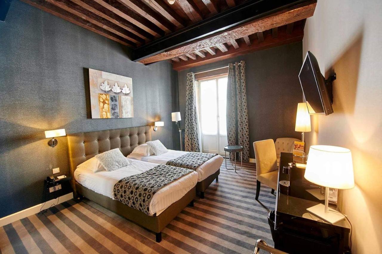 Executive Room,1746910498:JPEG